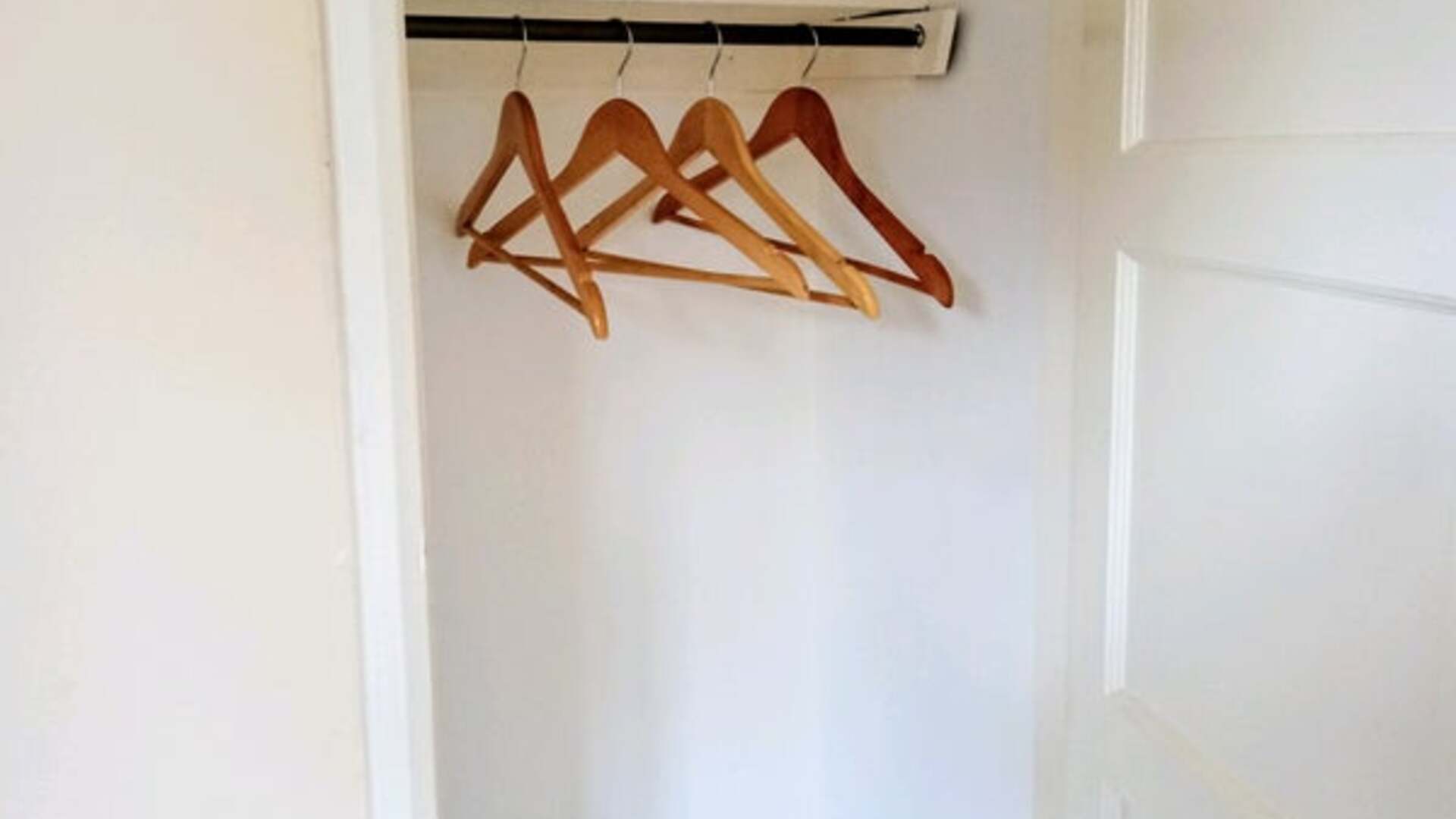 In-built wardrobe 